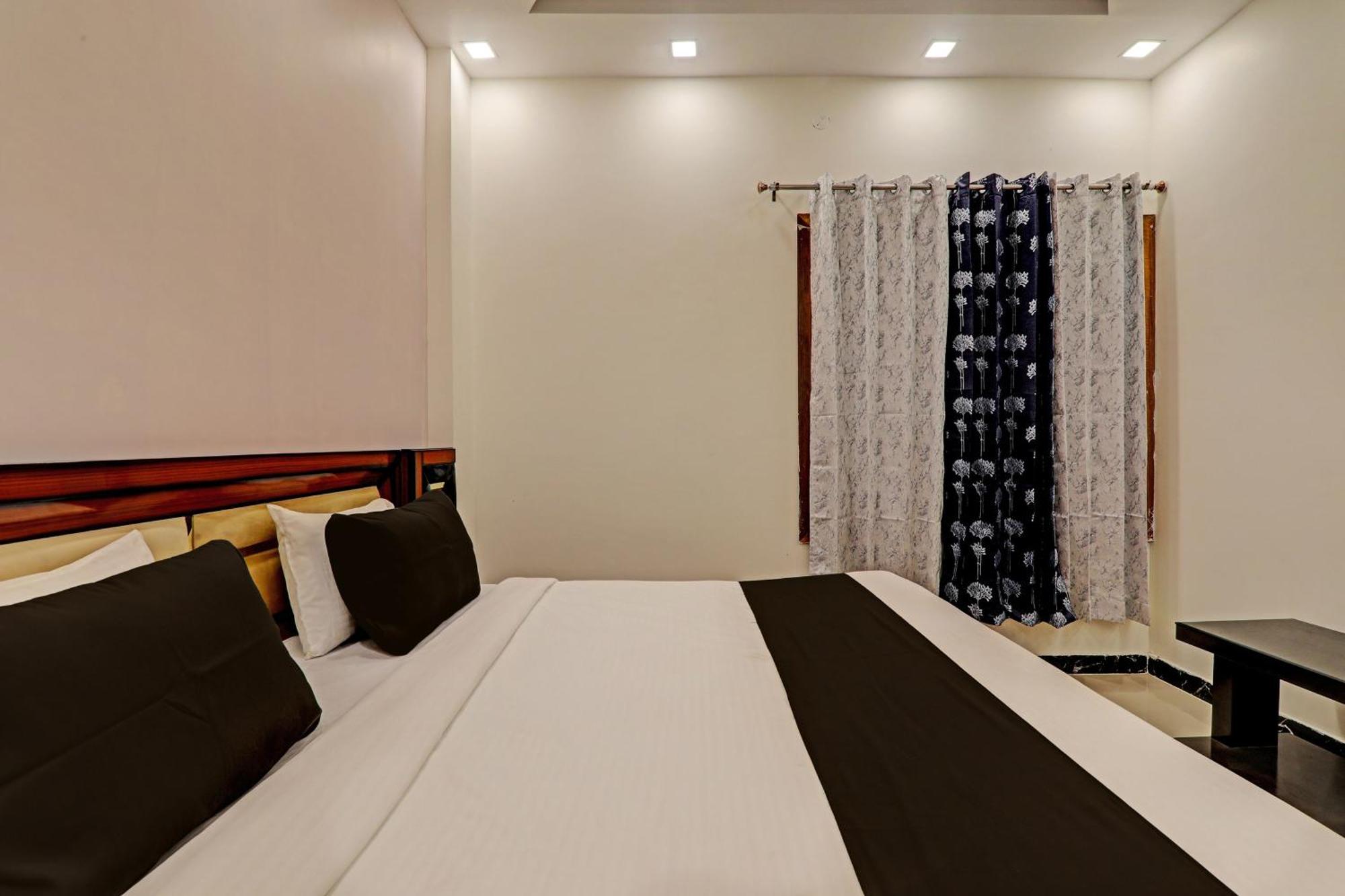 Hotel O Awadh International Bela Pratapgarh Exterior photo